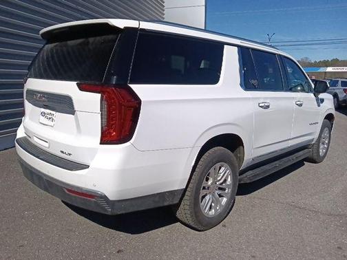 2024 GMC Yukon XL SLT