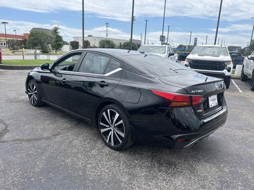 2022 Nissan Altima 2.5 SR