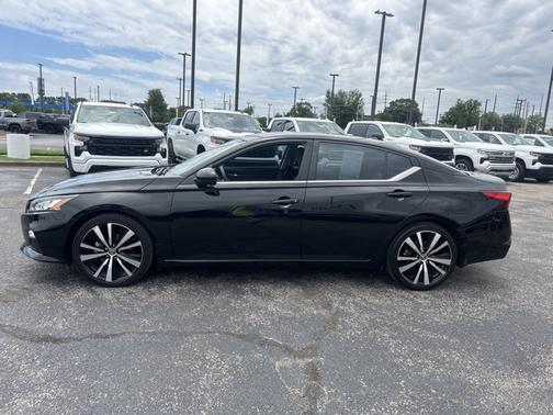 2022 Nissan Altima 2.5 SR