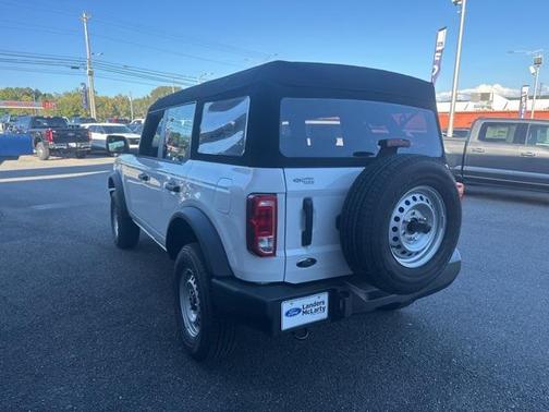 2025 Ford Bronco Base