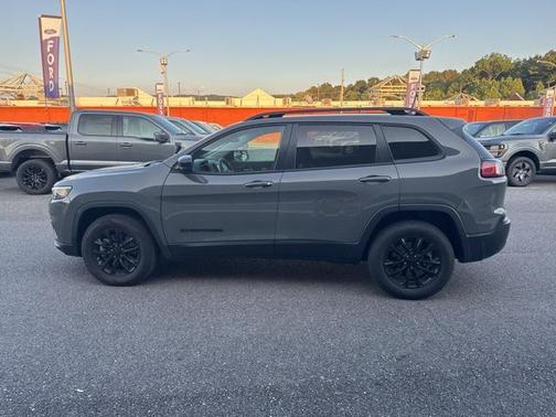 2023 Jeep Cherokee Altitude