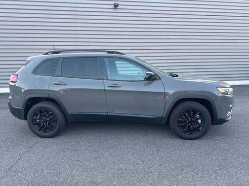 2023 Jeep Cherokee Altitude