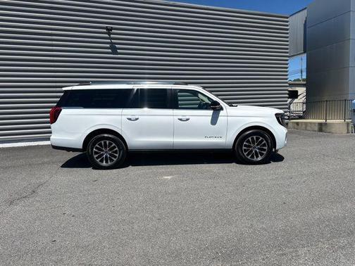 Oxford White 2025 Ford Expedition Max Platinum