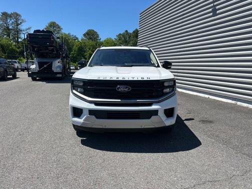 Oxford White 2025 Ford Expedition Max Platinum