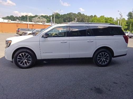Oxford White 2025 Ford Expedition Max Platinum