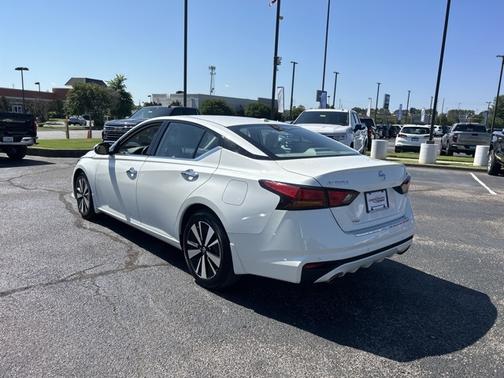 2022 Nissan Altima 2.5 SL