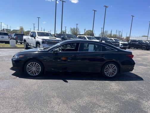 2022 Toyota Avalon Limited