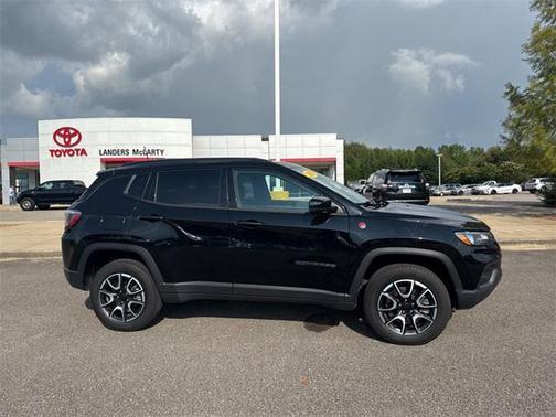 2024 Jeep Compass Trailhawk