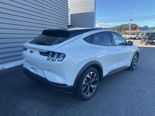 2025 Ford Mustang Mach-E Select