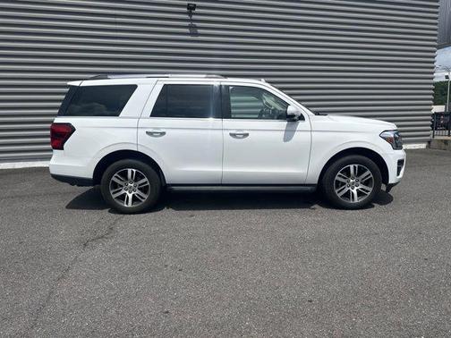 White 2024 Ford Expedition Limited