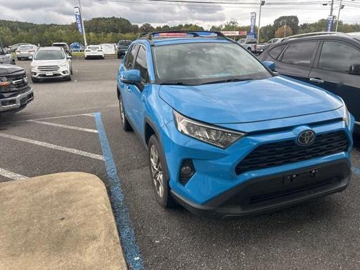 2020 Toyota RAV4 XLE Premium
