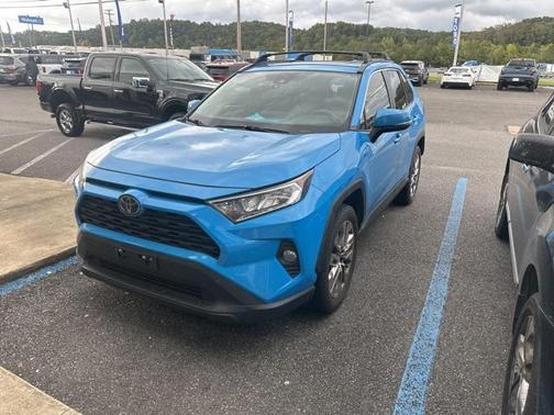 2020 Toyota RAV4 XLE Premium