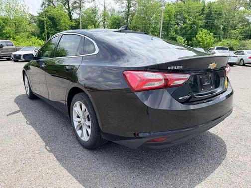 Mosaic Black Metallic 2019 Chevrolet Malibu LT