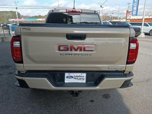 2024 GMC Canyon Elevation
