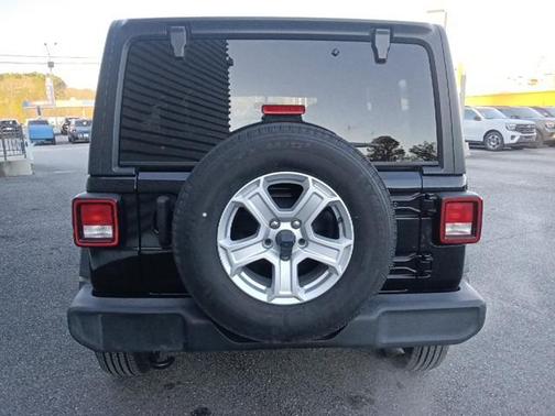 2022 Jeep Wrangler Unlimited Sport