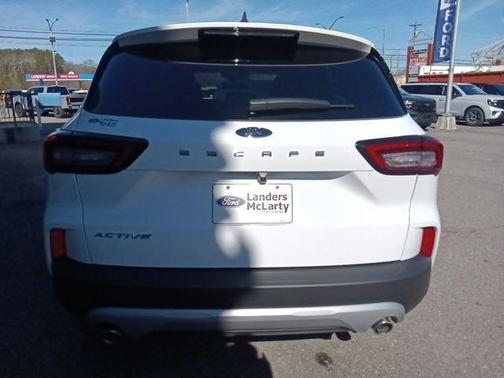 oxford white 2026 Ford Escape Active