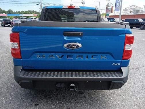 Velocity Blue Metallic 2022 Ford Maverick XLT