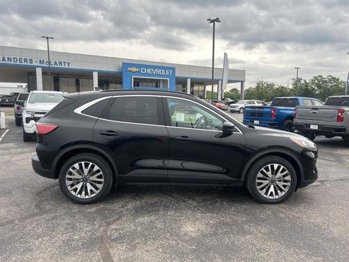 2021 Ford Escape Titanium