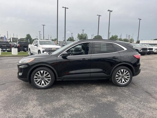 2021 Ford Escape Titanium