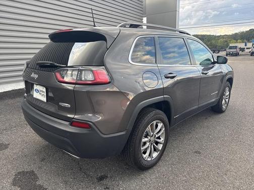 2022 Jeep Cherokee Latitude Lux