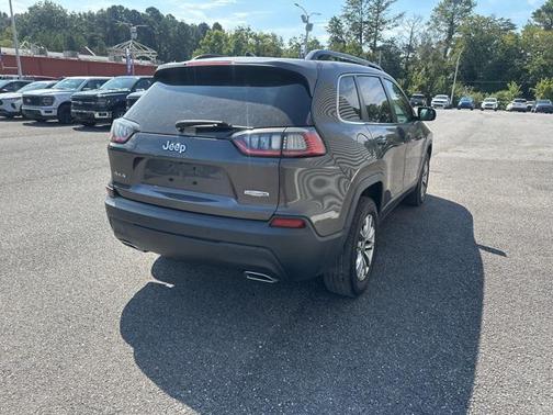 2022 Jeep Cherokee Latitude Lux