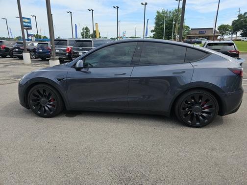 2023 Tesla Model Y Performance