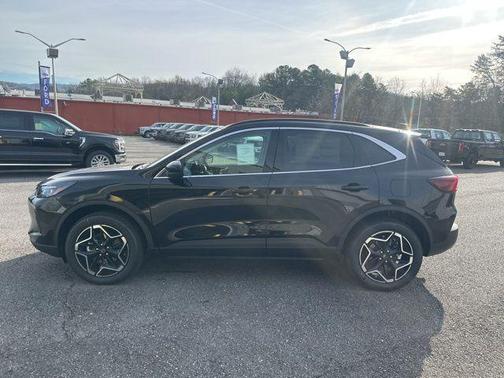 2026 Ford Escape Platinum