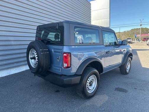 2025 Ford Bronco Base