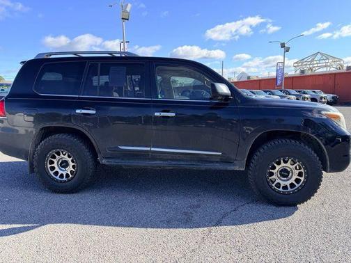 2009 Lexus LX 570 Base