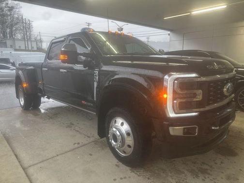 2024 Ford F-450 Limited