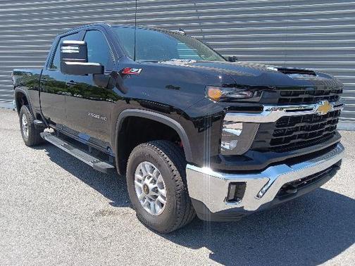 Black 2024 Chevrolet Silverado 2500 LT
