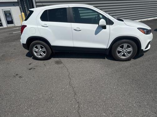 2022 Chevrolet Trax LS