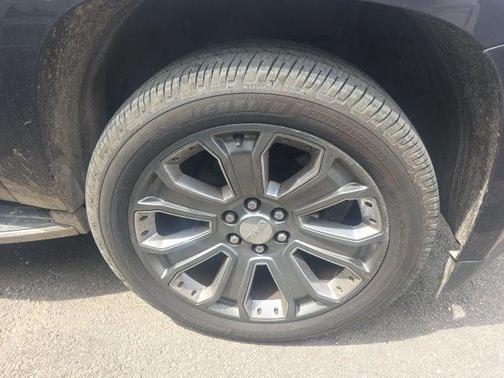 Iridium Metallic 2016 GMC Yukon Denali