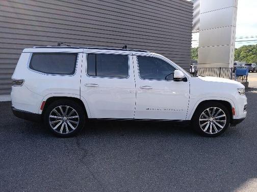 Bright White Clearcoat 2022 Jeep Grand Wagoneer Series II 4x4
