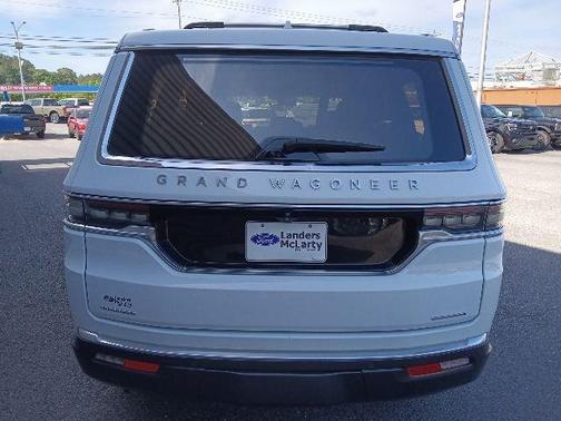 Bright White Clearcoat 2022 Jeep Grand Wagoneer Series II 4x4