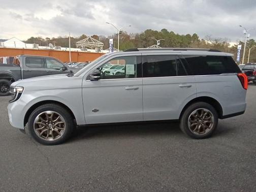 2025 Ford Expedition King Ranch