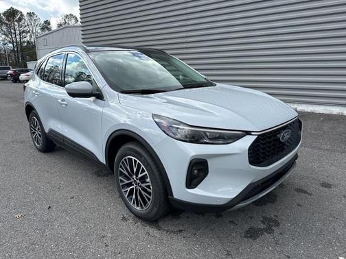 2025 Ford Escape SE