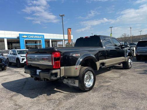 Agate Black Metallic 2026 Ford F-450 King Ranch