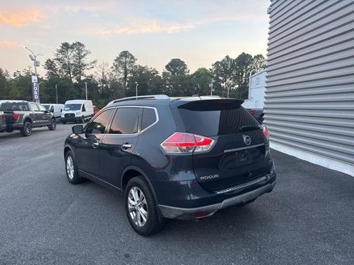 2016 Nissan Rogue SV