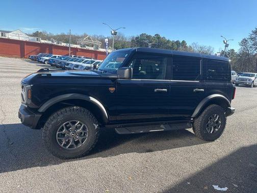 Shadow Black 2025 Ford Bronco Badlands