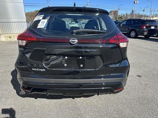 2024 Nissan Kicks S