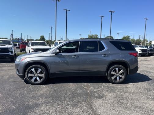 2021 Chevrolet Traverse LT Leather