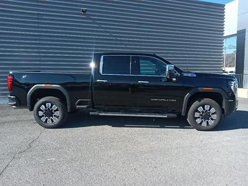 2025 GMC Sierra 2500 Denali