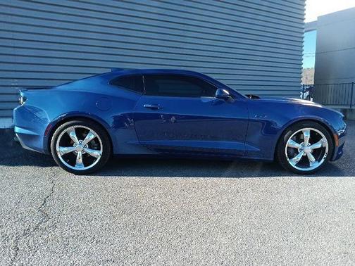 2022 Chevrolet Camaro RWD Coupe LT1