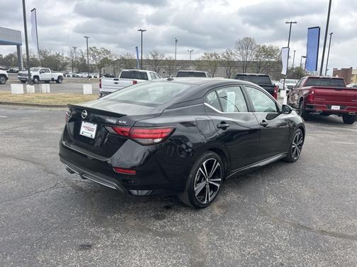 2023 Nissan Sentra SR
