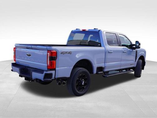 Glacier Gray Metallic Tri-Coat 2025 Ford F-350 Lariat