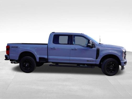 Glacier Gray Metallic Tri-Coat 2025 Ford F-350 Lariat