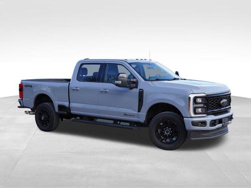 Glacier Gray Metallic Tri-Coat 2025 Ford F-350 Lariat