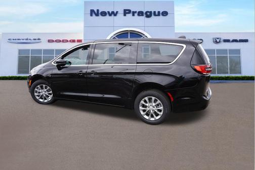 2025 Chrysler Pacifica L