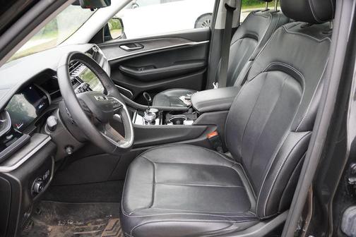 Rocky Mountain Pearlcoat 2022 Jeep Grand Cherokee L Limited